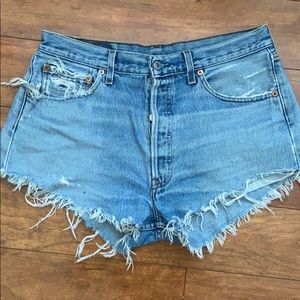 Levi’s 501 cutoff shorts